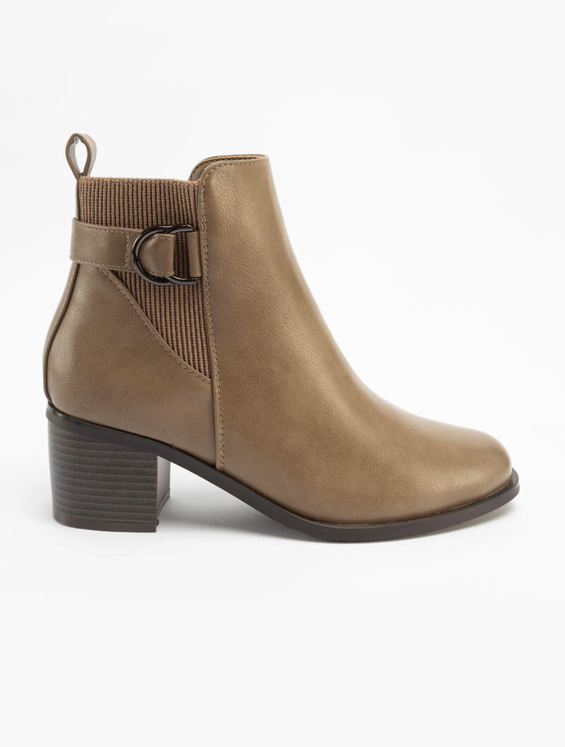 Bottines à demi-talon